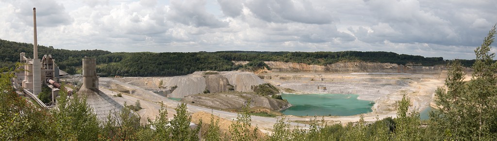sint pietersberg limburg hdr landschap Fort Sint Pieter enci groeve Kasteelruine Lichtenberg kalksteen grotten mergel natuurmonumenten